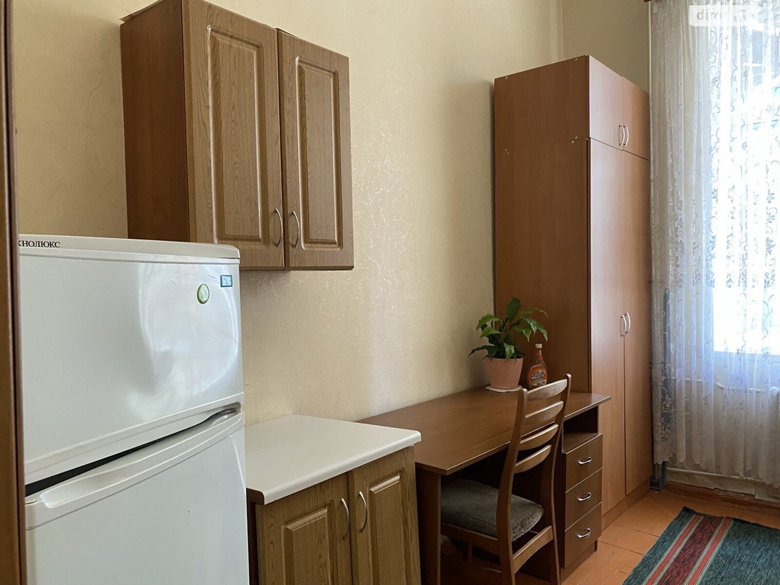 Продаж п`ятикімнатної квартири в Києві, на вул. Дмитрівська 19А, район Солдатська Слобідка фото 1 Продаж п`ятикімнатної квартири в Києві, на вул. Дмитрівська 19А, район Солдатська Слобідка фото 1