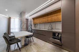 Продажа пятикомнатной квартиры в Киеве, на ул. Дмитриевская 60/19, район Солдатская Слободка фото 2