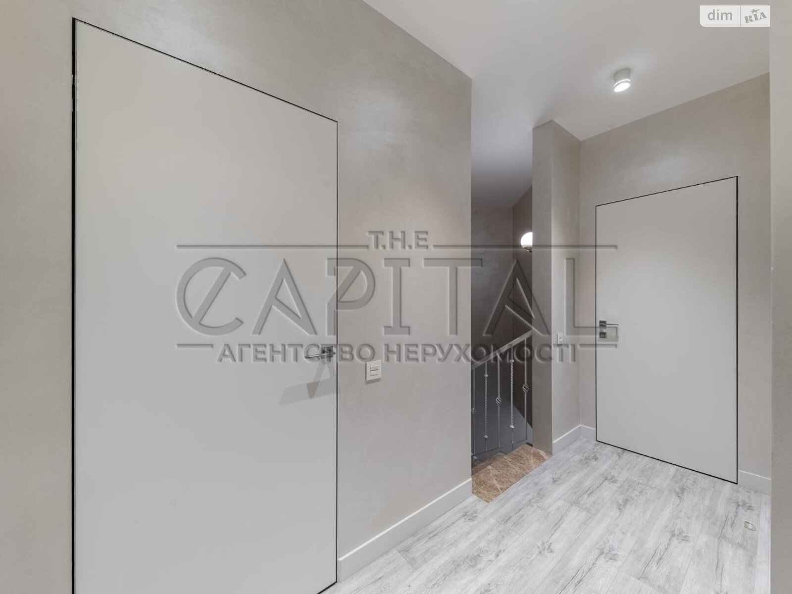 Продажа пятикомнатной квартиры в Киеве, на ул. Дмитриевская 60/19, район Солдатская Слободка фото 1 Продажа пятикомнатной квартиры в Киеве, на ул. Дмитриевская 60/19, район Солдатская Слободка фото 1