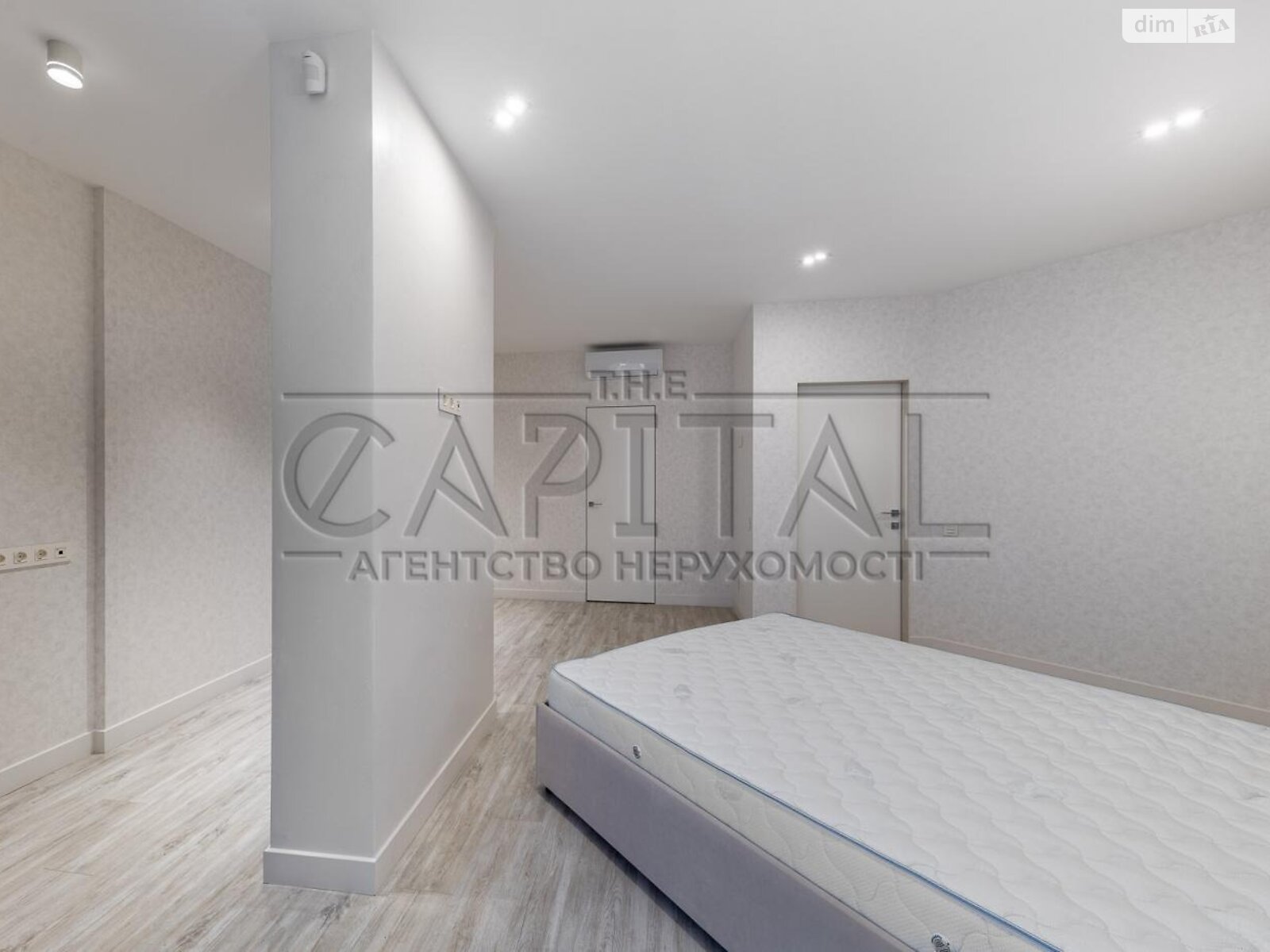 Продажа пятикомнатной квартиры в Киеве, на ул. Дмитриевская 60/19, район Солдатская Слободка фото 1 Продажа пятикомнатной квартиры в Киеве, на ул. Дмитриевская 60/19, район Солдатская Слободка фото 1