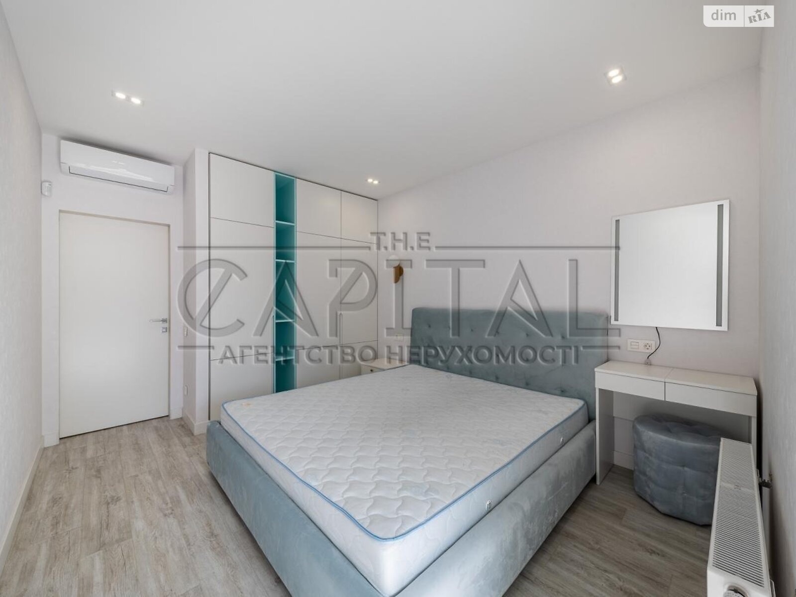 Продажа пятикомнатной квартиры в Киеве, на ул. Дмитриевская 60/19, район Солдатская Слободка фото 1 Продажа пятикомнатной квартиры в Киеве, на ул. Дмитриевская 60/19, район Солдатская Слободка фото 1