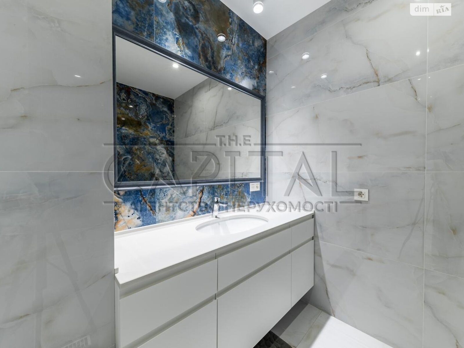 Продажа пятикомнатной квартиры в Киеве, на ул. Дмитриевская 60/19, район Солдатская Слободка фото 1 Продажа пятикомнатной квартиры в Киеве, на ул. Дмитриевская 60/19, район Солдатская Слободка фото 1