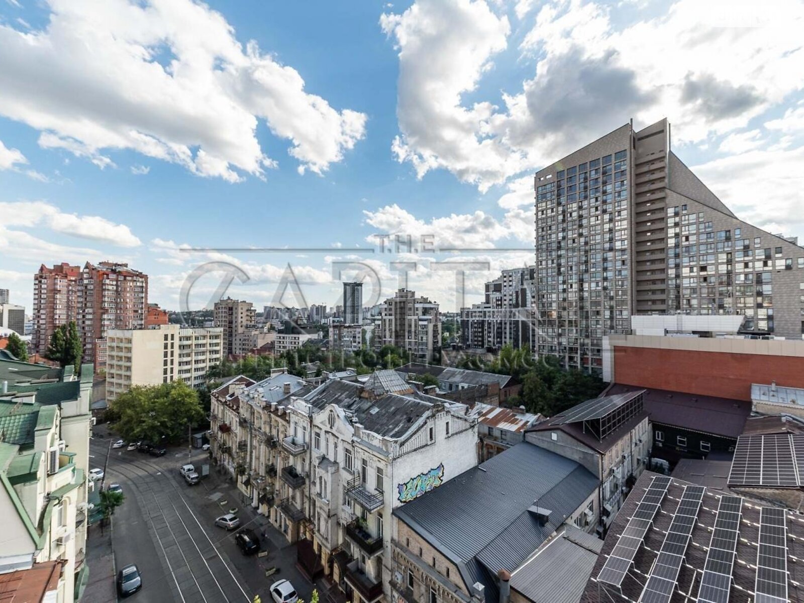 Продажа пятикомнатной квартиры в Киеве, на ул. Дмитриевская 60/19, район Солдатская Слободка фото 1 Продажа пятикомнатной квартиры в Киеве, на ул. Дмитриевская 60/19, район Солдатская Слободка фото 1