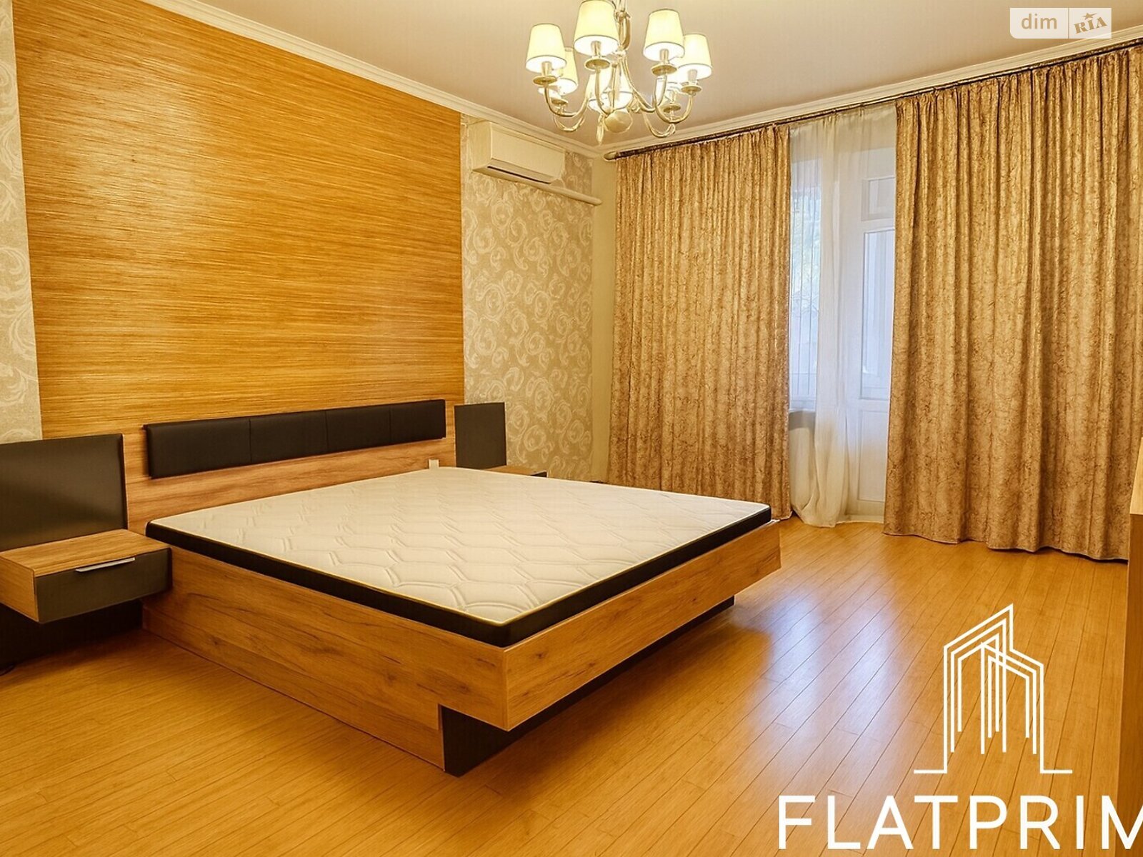 Продаж п`ятикімнатної квартири в Києві, на вул. Дмитрівська 69, кв. 198, район Солдатська Слобідка фото 1 Продаж п`ятикімнатної квартири в Києві, на вул. Дмитрівська 69, кв. 198, район Солдатська Слобідка фото 1