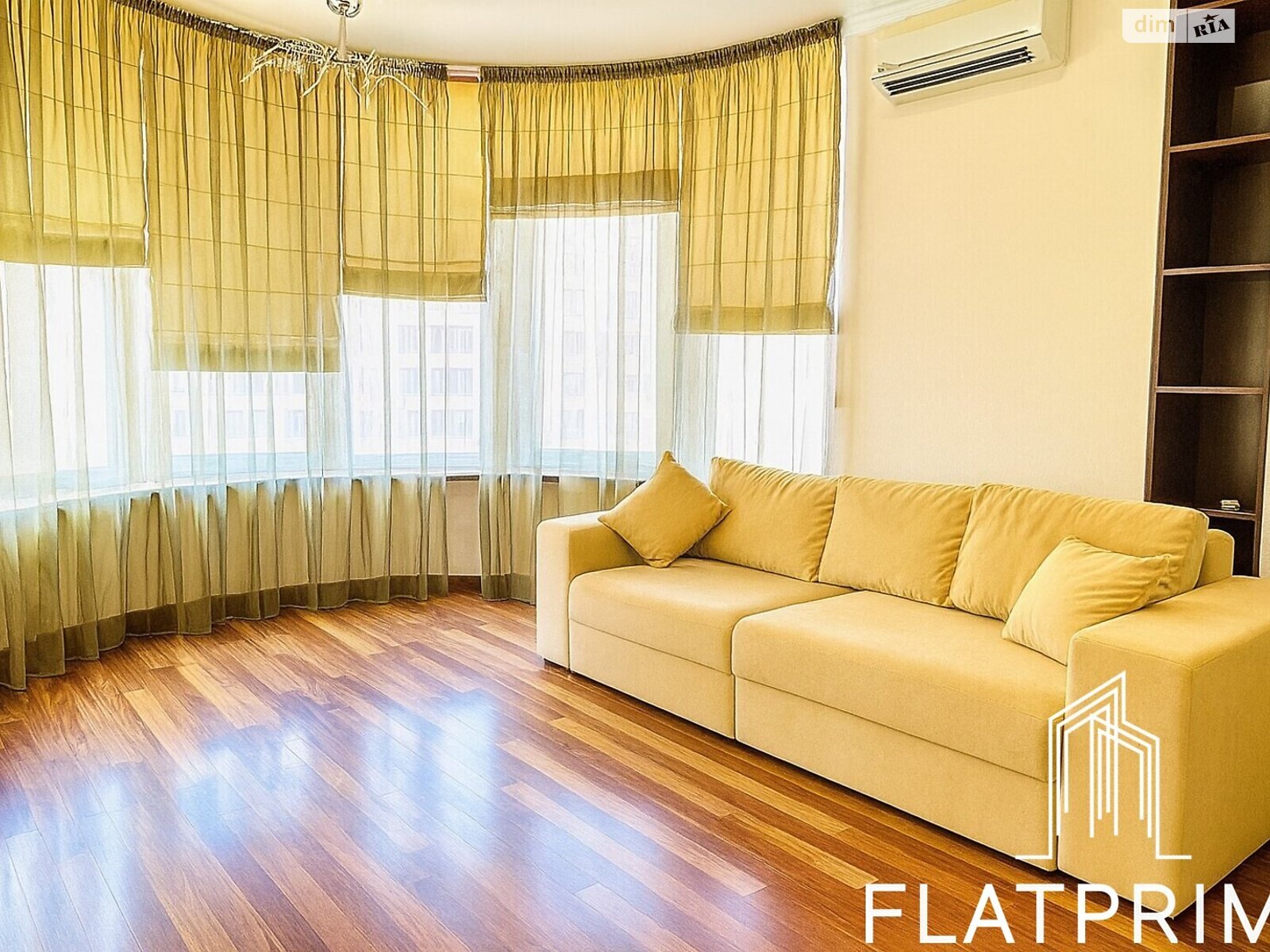 Продаж п`ятикімнатної квартири в Києві, на вул. Дмитрівська 69, кв. 198, район Солдатська Слобідка фото 1 Продаж п`ятикімнатної квартири в Києві, на вул. Дмитрівська 69, кв. 198, район Солдатська Слобідка фото 1