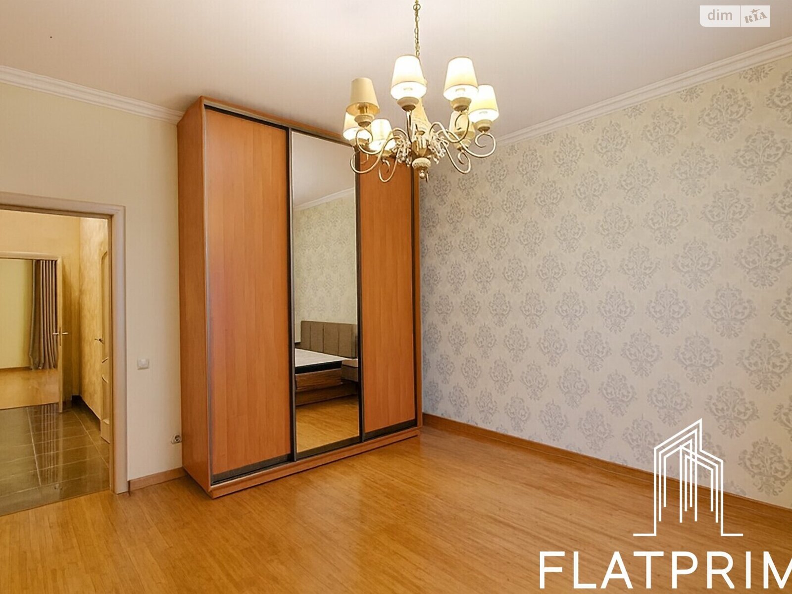 Продаж п`ятикімнатної квартири в Києві, на вул. Дмитрівська 69, кв. 198, район Солдатська Слобідка фото 1 Продаж п`ятикімнатної квартири в Києві, на вул. Дмитрівська 69, кв. 198, район Солдатська Слобідка фото 1