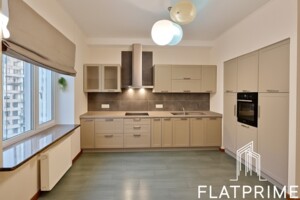 Продаж п`ятикімнатної квартири в Києві, на вул. Дмитрівська 69, кв. 198, район Солдатська Слобідка фото 2 Продаж п`ятикімнатної квартири в Києві, на вул. Дмитрівська 69, кв. 198, район Солдатська Слобідка фото 2