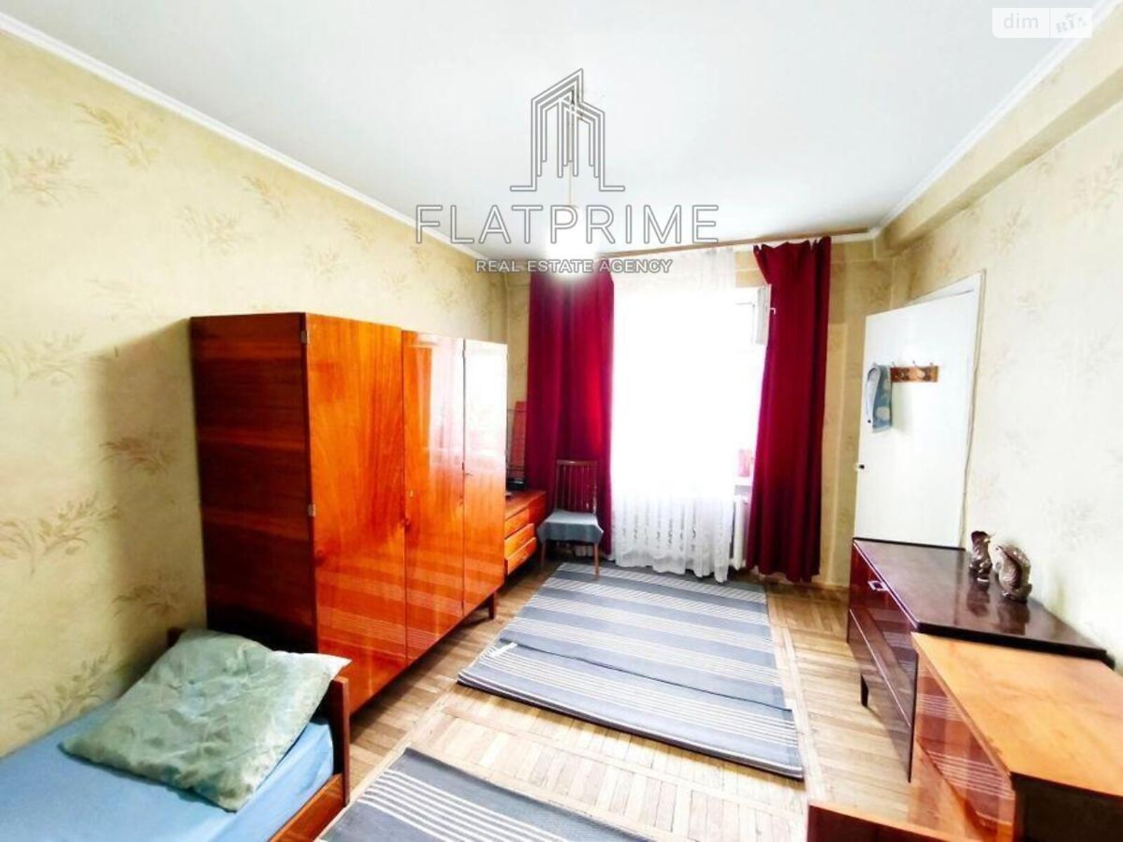 Продажа трехкомнатной квартиры в Киеве, на ул. Дмитриевская 96-98, район Солдатская Слободка фото 1