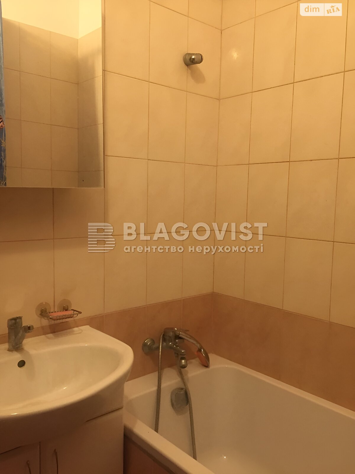 Продаж двокімнатної квартири в Києві, на вул. Гоголівська 6А, район Солдатська Слобідка фото 1 Продаж двокімнатної квартири в Києві, на вул. Гоголівська 6А, район Солдатська Слобідка фото 1