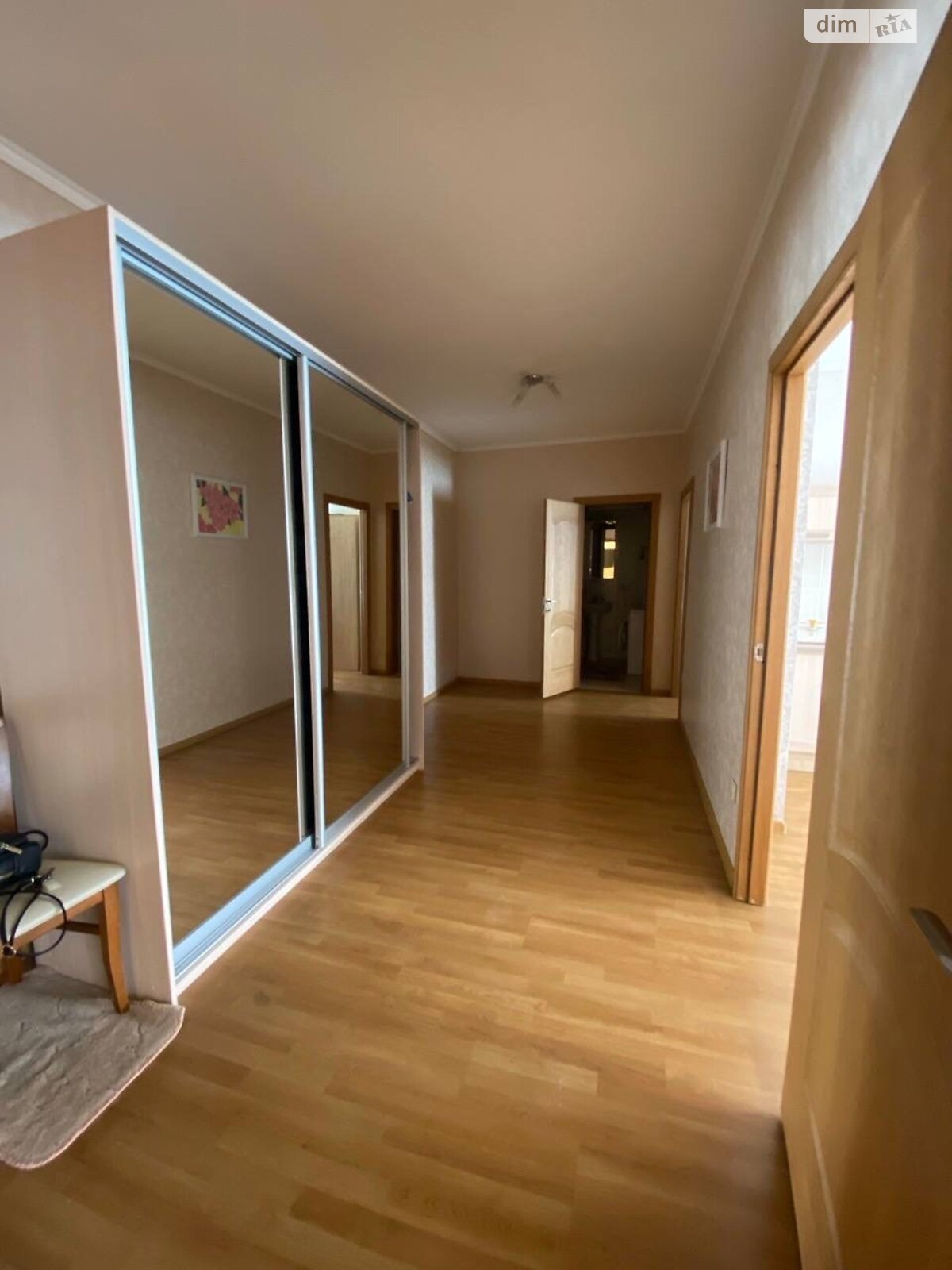 Продаж двокімнатної квартири в Києві, на вул. Полтавська 10, район Солдатська Слобідка фото 1 Продаж двокімнатної квартири в Києві, на вул. Полтавська 10, район Солдатська Слобідка фото 1