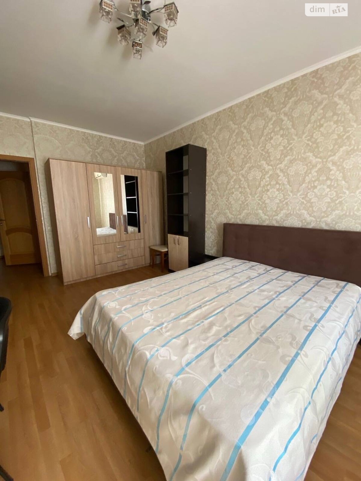 Продаж двокімнатної квартири в Києві, на вул. Полтавська 10, район Солдатська Слобідка фото 1 Продаж двокімнатної квартири в Києві, на вул. Полтавська 10, район Солдатська Слобідка фото 1
