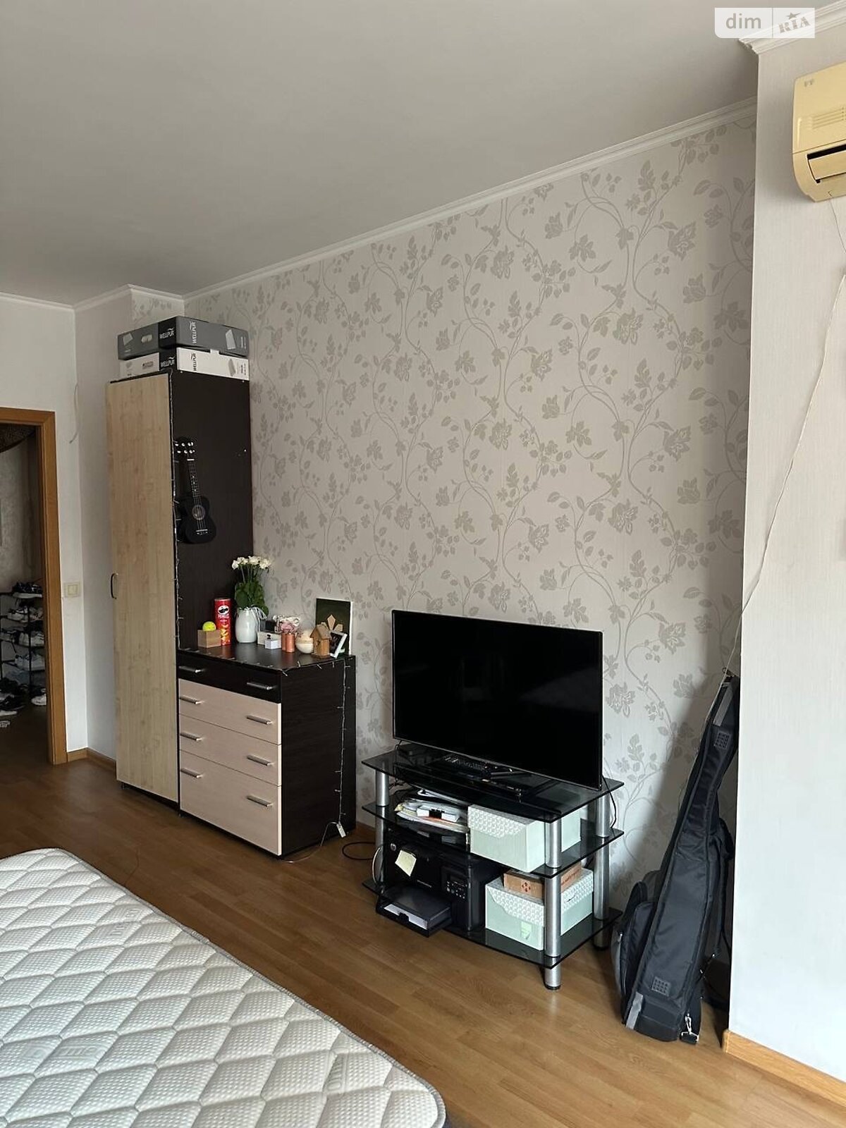 Продаж двокімнатної квартири в Києві, на вул. Полтавська 10, район Солдатська Слобідка фото 1 Продаж двокімнатної квартири в Києві, на вул. Полтавська 10, район Солдатська Слобідка фото 1