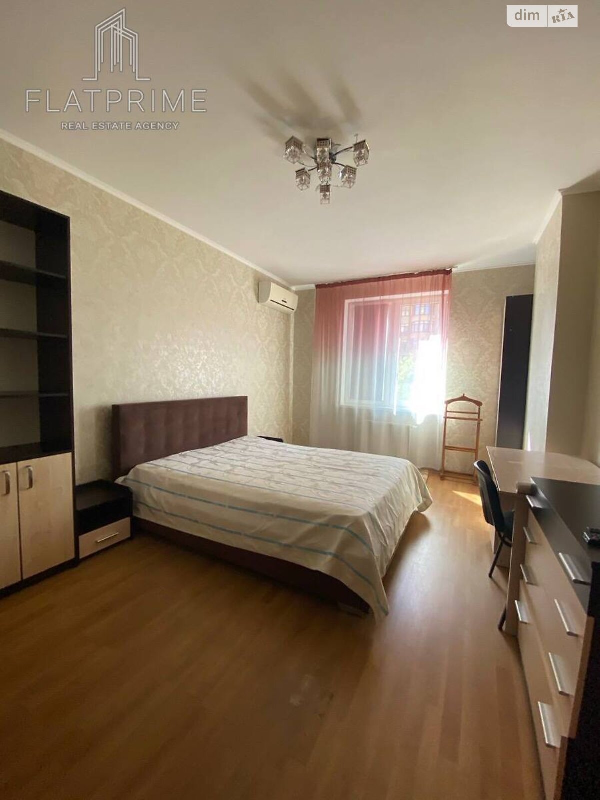 Продажа двухкомнатной квартиры в Киеве, на ул. Полтавская 10, район Солдатская Слободка фото 1 Продажа двухкомнатной квартиры в Киеве, на ул. Полтавская 10, район Солдатская Слободка фото 1