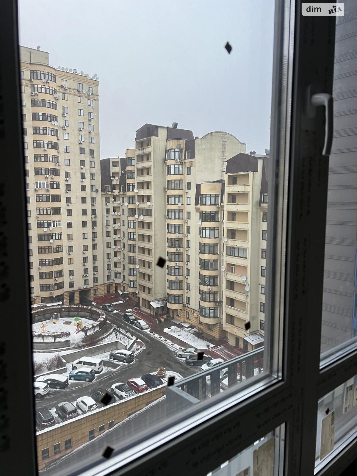 Продажа трехкомнатной квартиры в Киеве, на ул. Речная 4, район Солдатская Слободка фото 1 Продажа трехкомнатной квартиры в Киеве, на ул. Речная 4, район Солдатская Слободка фото 1