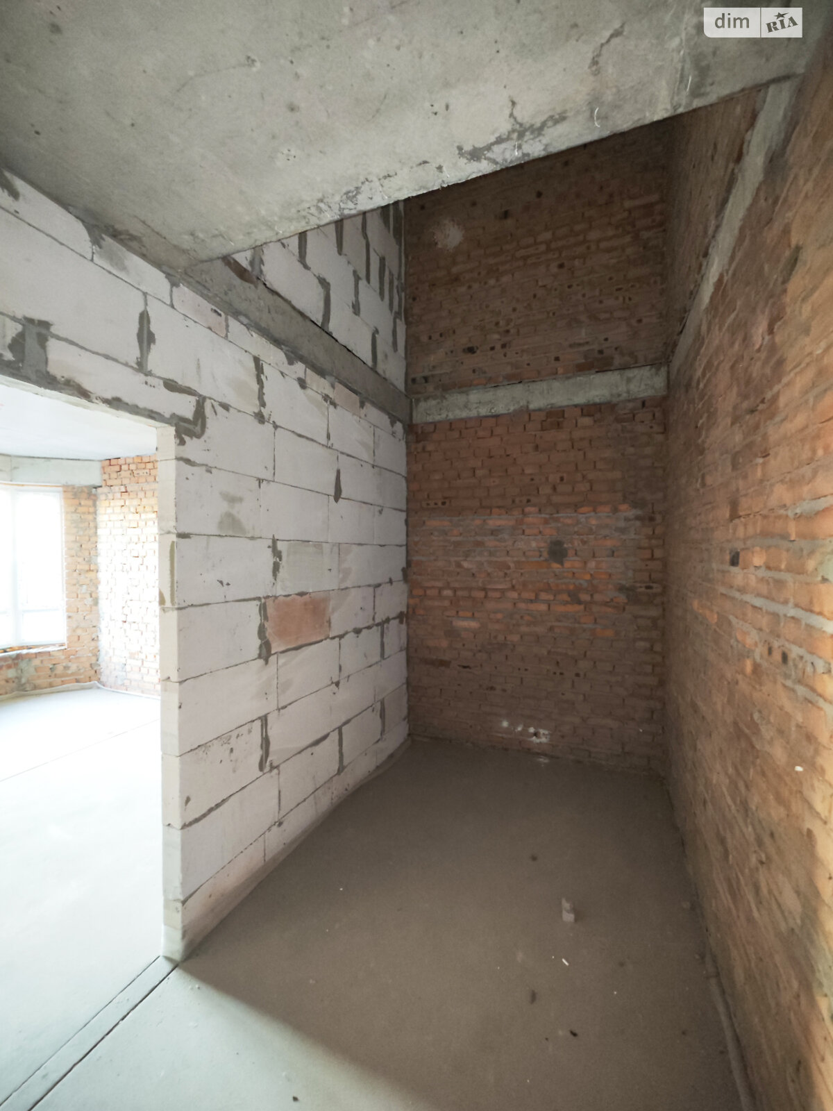 Продаж трикімнатної квартири в Києві, на вул. Золотоустівська 27, район Солдатська Слобідка фото 1 Продаж трикімнатної квартири в Києві, на вул. Золотоустівська 27, район Солдатська Слобідка фото 1