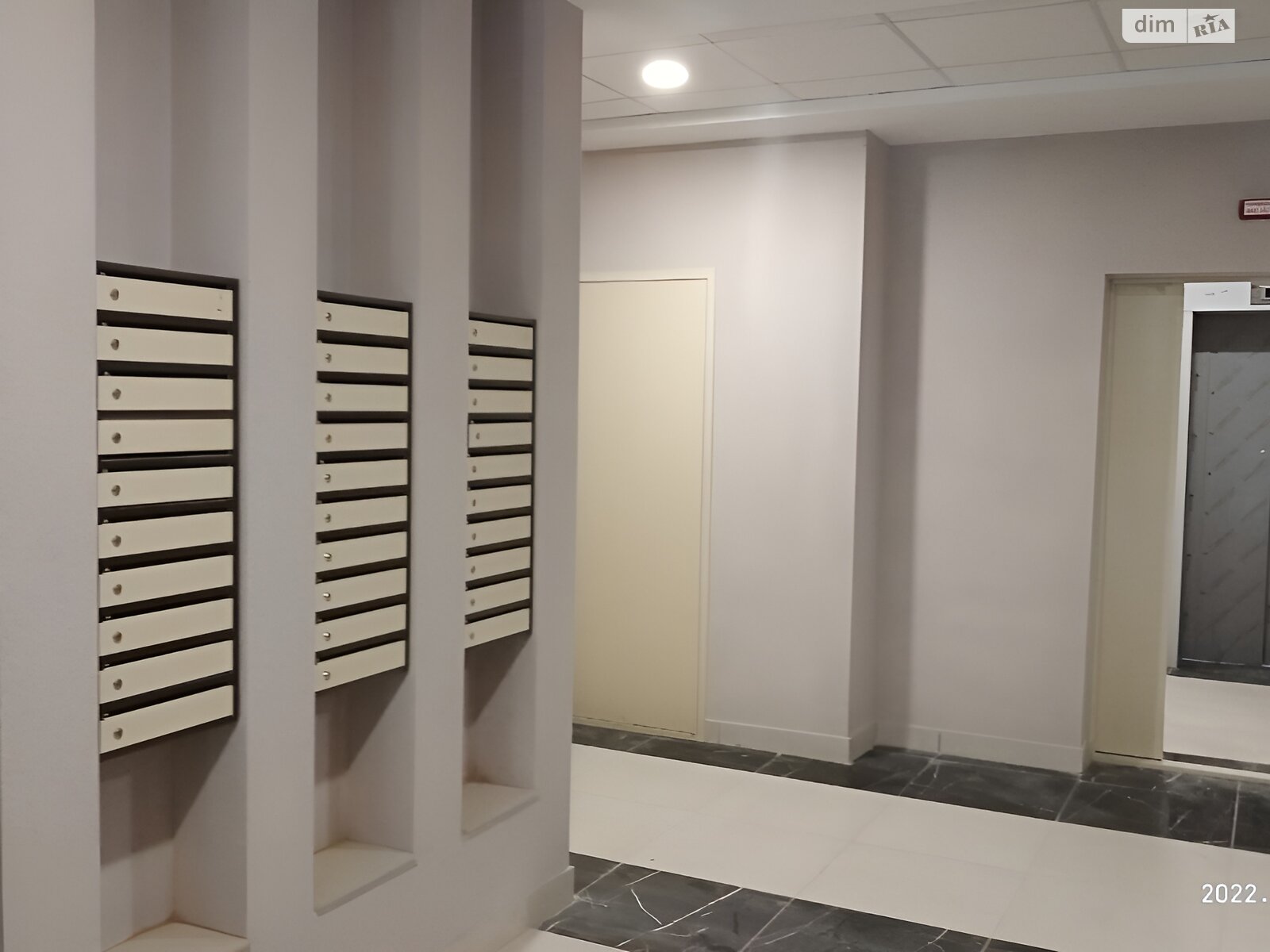 Продаж трикімнатної квартири в Києві, на вул. Золотоустівська 27, район Солдатська Слобідка фото 1 Продаж трикімнатної квартири в Києві, на вул. Золотоустівська 27, район Солдатська Слобідка фото 1
