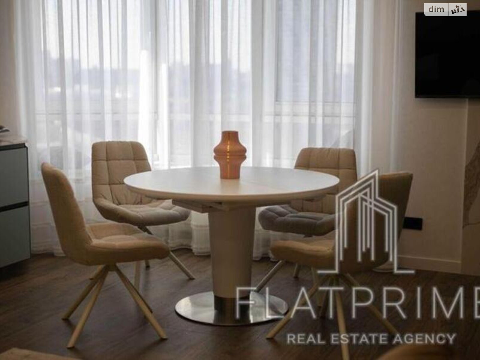 Продаж трикімнатної квартири в Києві, на вул. Золотоустівська 27, район Солдатська Слобідка фото 1 Продаж трикімнатної квартири в Києві, на вул. Золотоустівська 27, район Солдатська Слобідка фото 1