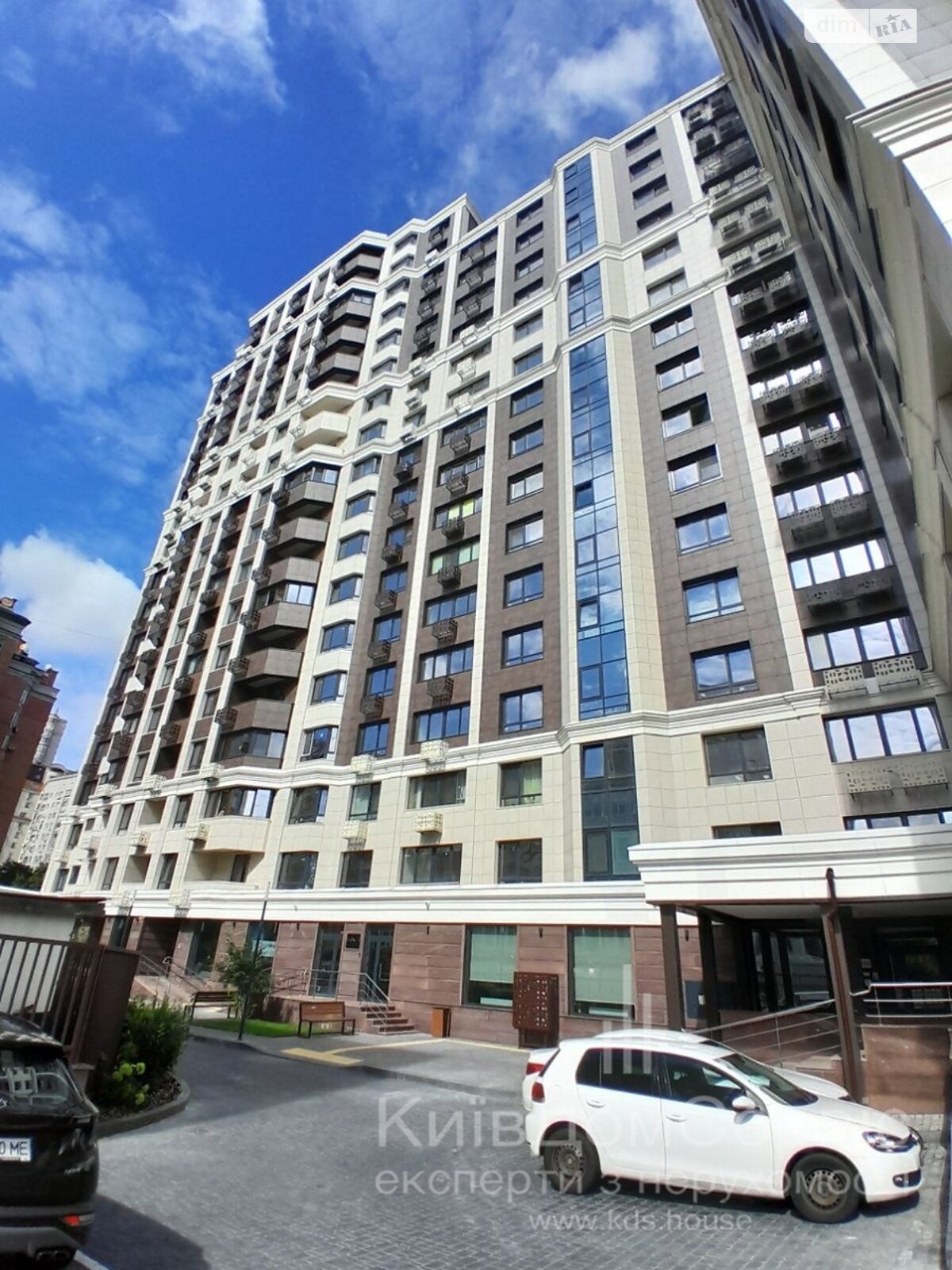 Продажа пятикомнатной квартиры в Киеве, на ул. Златоустовская 25, район Солдатская Слободка фото 1