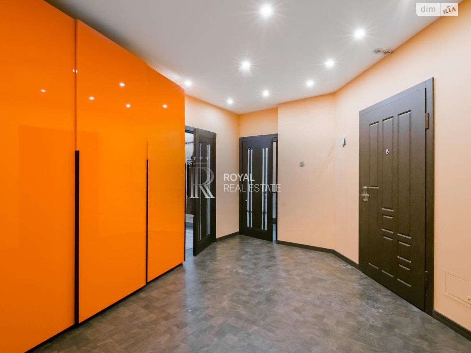 Продажа трехкомнатной квартиры в Киеве, на ул. Златоустовская 55, район Солдатская Слободка фото 1