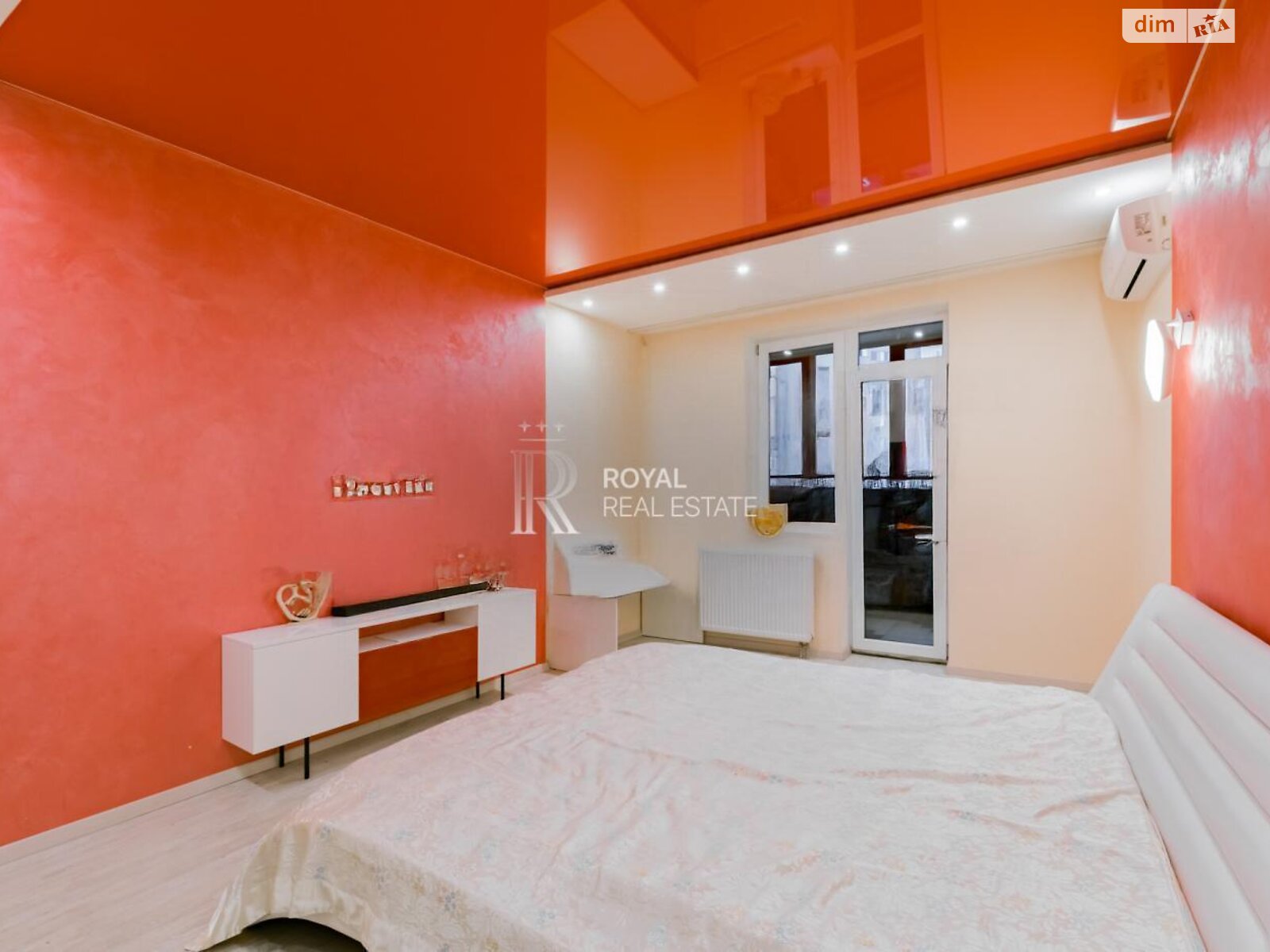 Продажа трехкомнатной квартиры в Киеве, на ул. Златоустовская 55, район Солдатская Слободка фото 1