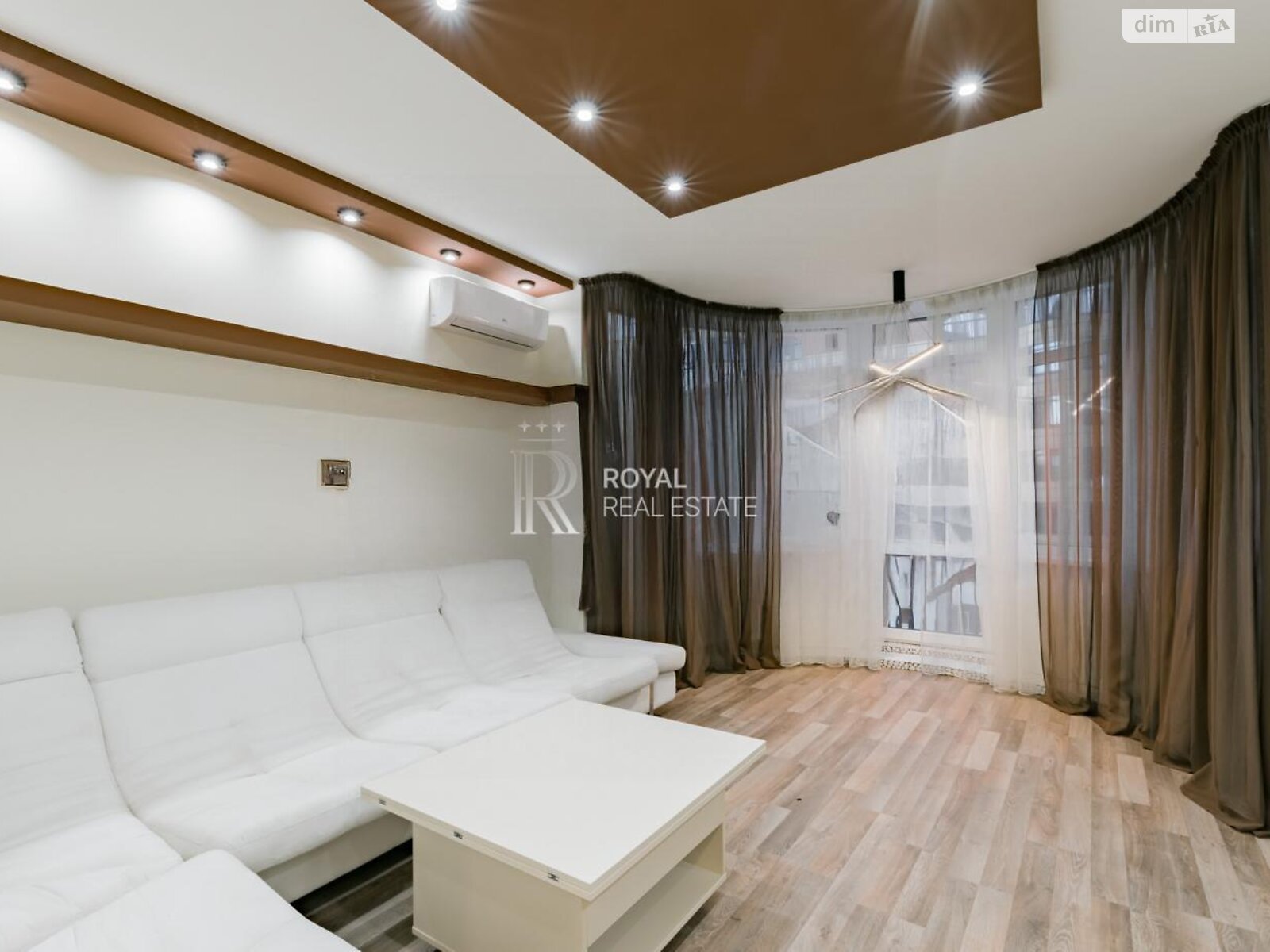 Продажа трехкомнатной квартиры в Киеве, на ул. Златоустовская 55, район Солдатская Слободка фото 1