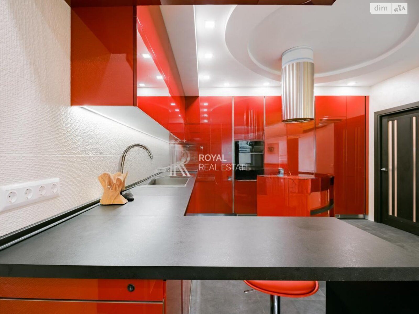 Продажа трехкомнатной квартиры в Киеве, на ул. Златоустовская 55, район Солдатская Слободка фото 1