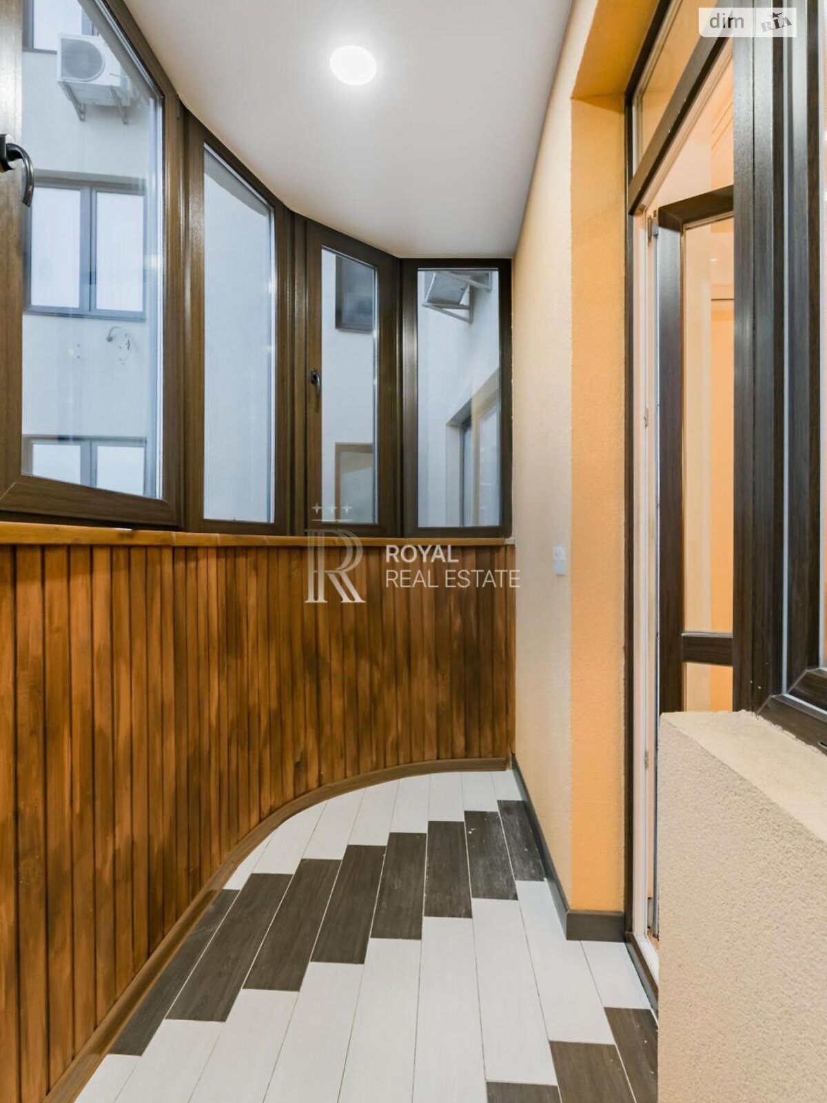 Продажа трехкомнатной квартиры в Киеве, на ул. Златоустовская 55, район Солдатская Слободка фото 1