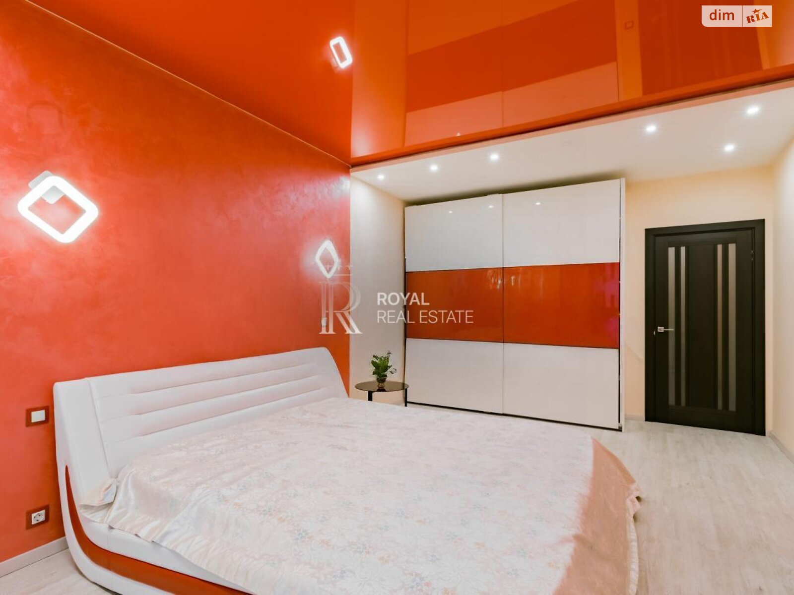 Продажа трехкомнатной квартиры в Киеве, на ул. Златоустовская 55, район Солдатская Слободка фото 1