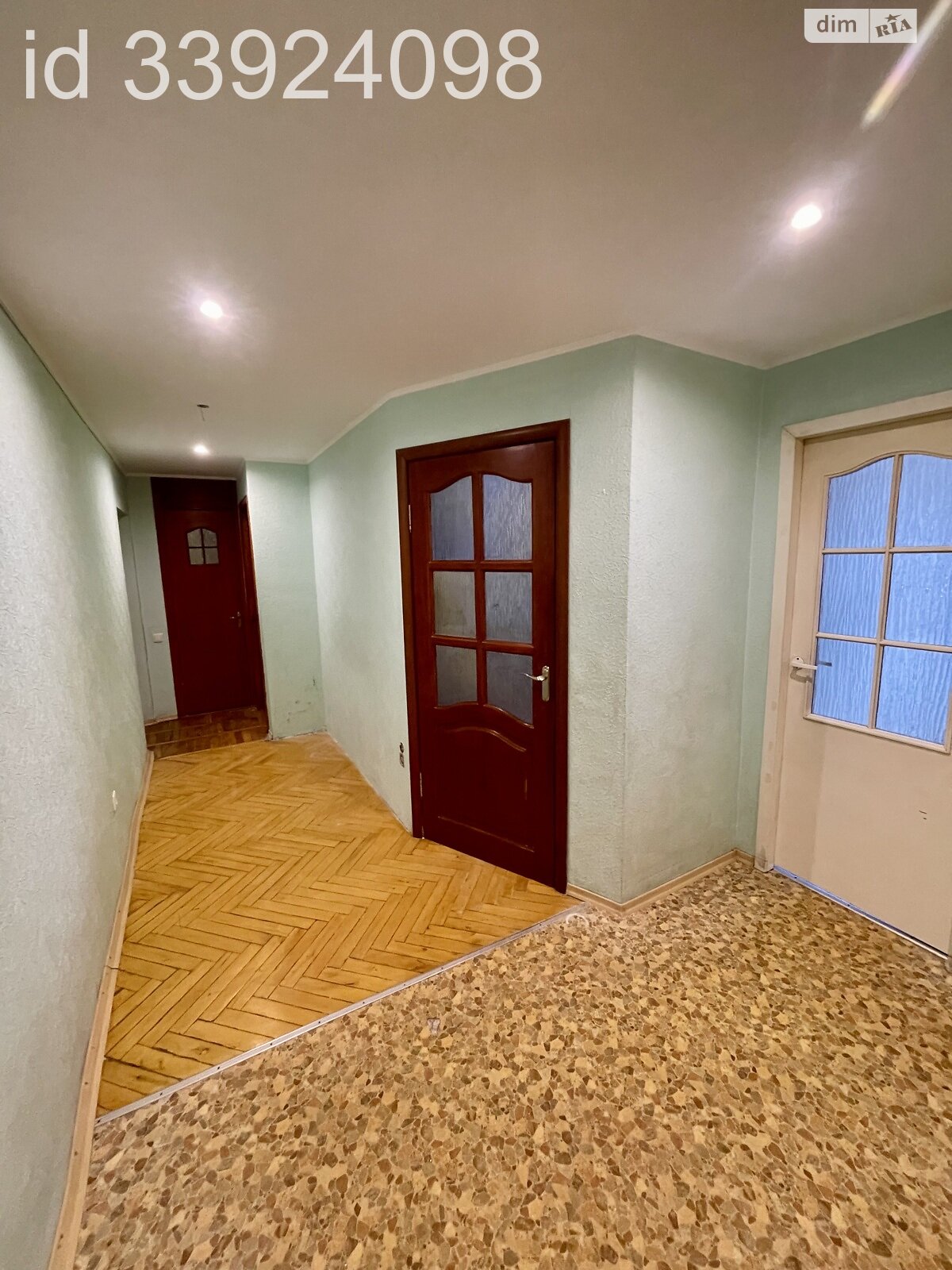 Продажа трехкомнатной квартиры в Киеве, на ул. Академика Шалимова 36А, район Соломенский фото 1