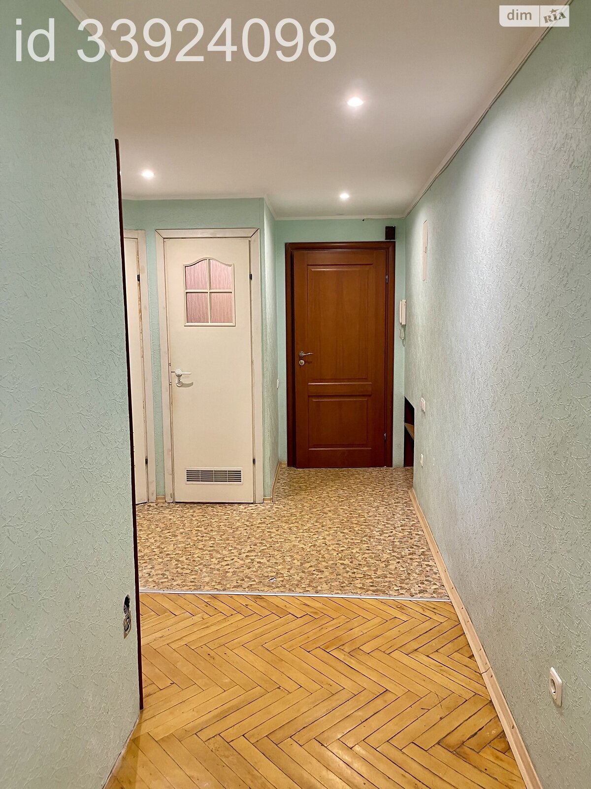 Продажа трехкомнатной квартиры в Киеве, на ул. Академика Шалимова 36А, район Соломенский фото 1