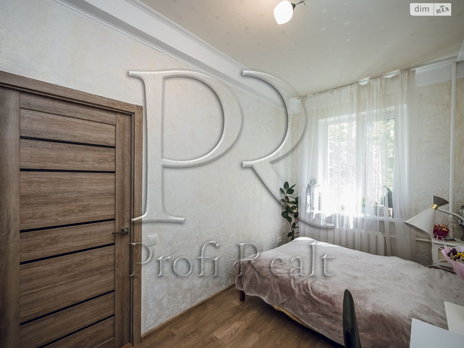 Продажа двухкомнатной квартиры в Киеве, на ул. Авиаконструктора Антонова 41, район Соломенский фото 1 Продажа двухкомнатной квартиры в Киеве, на ул. Авиаконструктора Антонова 41, район Соломенский фото 1