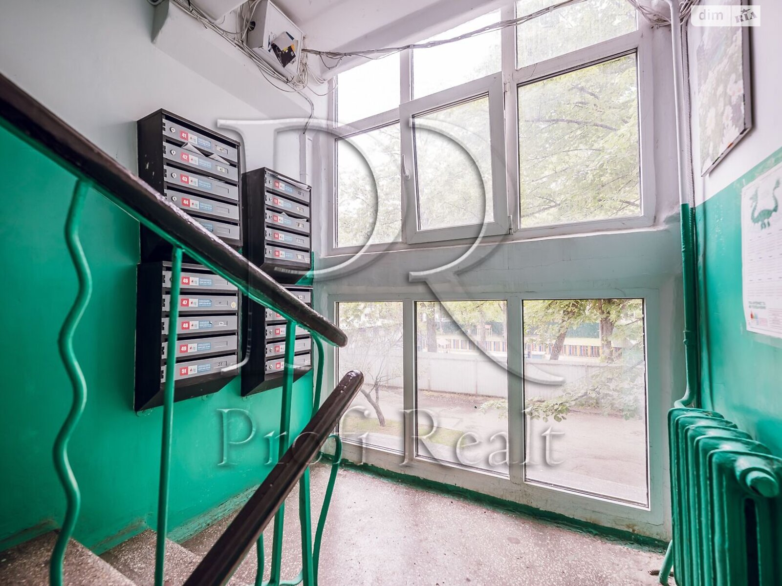 Продажа двухкомнатной квартиры в Киеве, на ул. Авиаконструктора Антонова 41, район Соломенский фото 1 Продажа двухкомнатной квартиры в Киеве, на ул. Авиаконструктора Антонова 41, район Соломенский фото 1