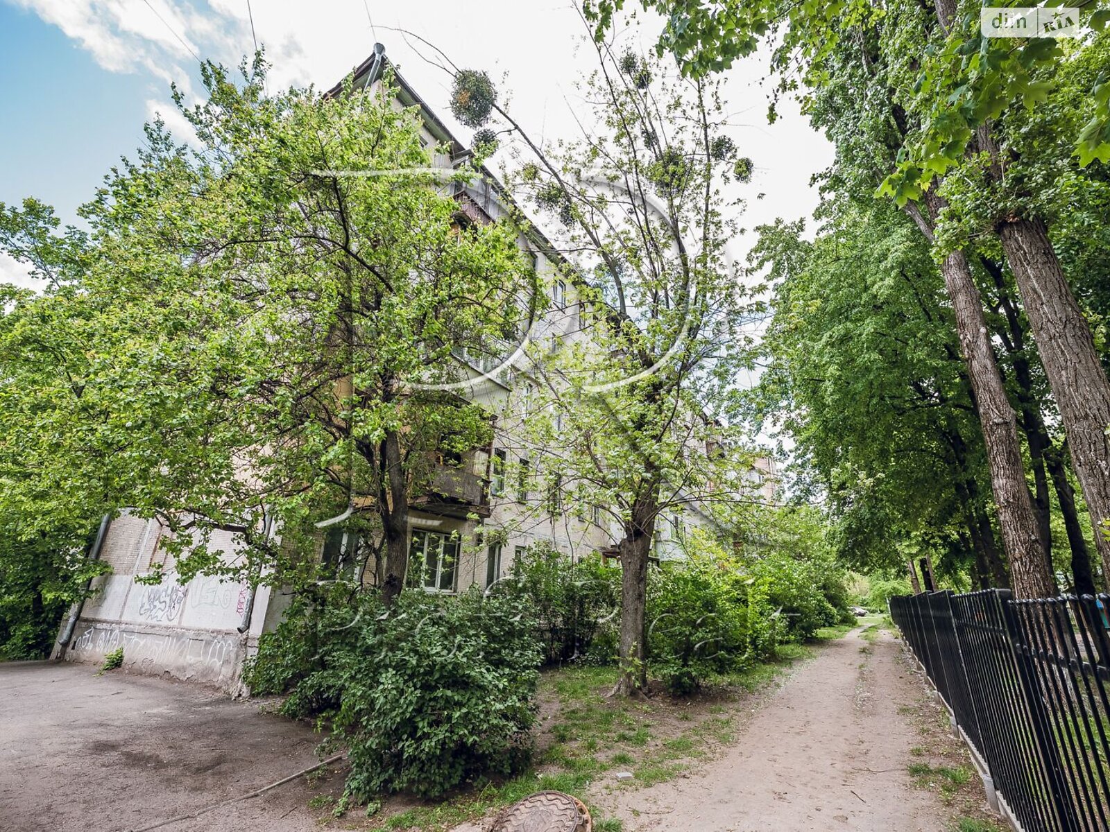 Продажа двухкомнатной квартиры в Киеве, на ул. Авиаконструктора Антонова 41, район Соломенский фото 1 Продажа двухкомнатной квартиры в Киеве, на ул. Авиаконструктора Антонова 41, район Соломенский фото 1