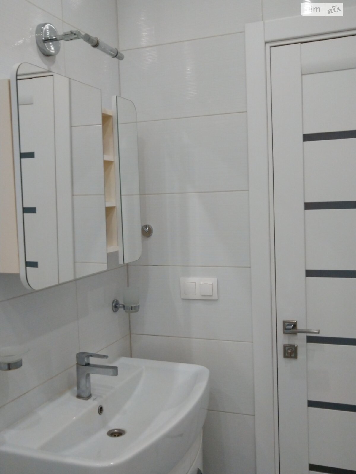 Продажа трехкомнатной квартиры в Киеве, на ул. Богдановская 7А, район Соломенский фото 1 Продажа трехкомнатной квартиры в Киеве, на ул. Богдановская 7А, район Соломенский фото 1