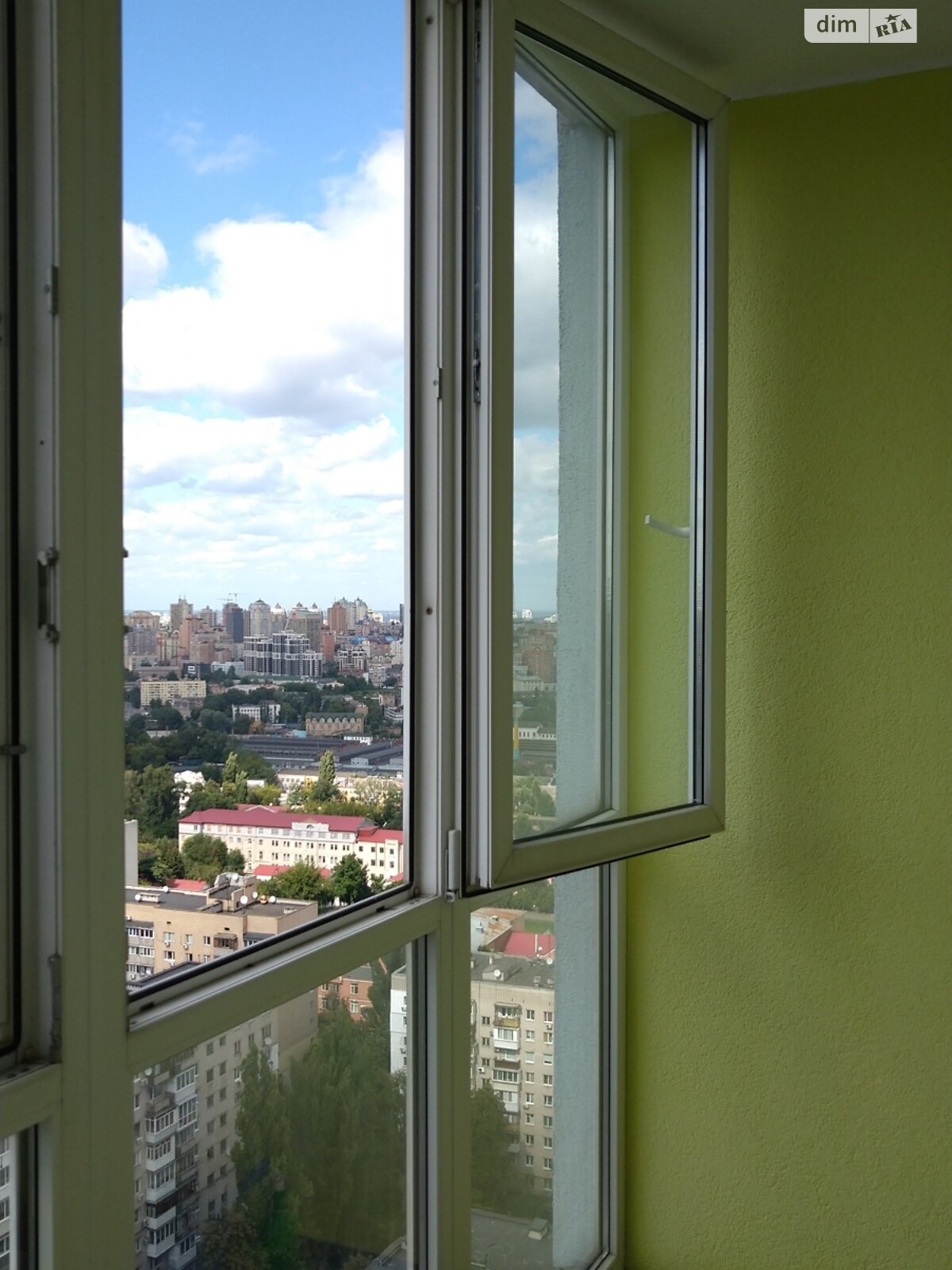 Продажа трехкомнатной квартиры в Киеве, на ул. Богдановская 7А, район Соломенский фото 1 Продажа трехкомнатной квартиры в Киеве, на ул. Богдановская 7А, район Соломенский фото 1