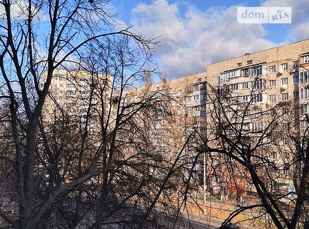 Продажа двухкомнатной квартиры в Киеве, на бул. Чоколовский 11, кв. 11, район Соломенский фото 1 Продажа двухкомнатной квартиры в Киеве, на бул. Чоколовский 11, кв. 11, район Соломенский фото 1