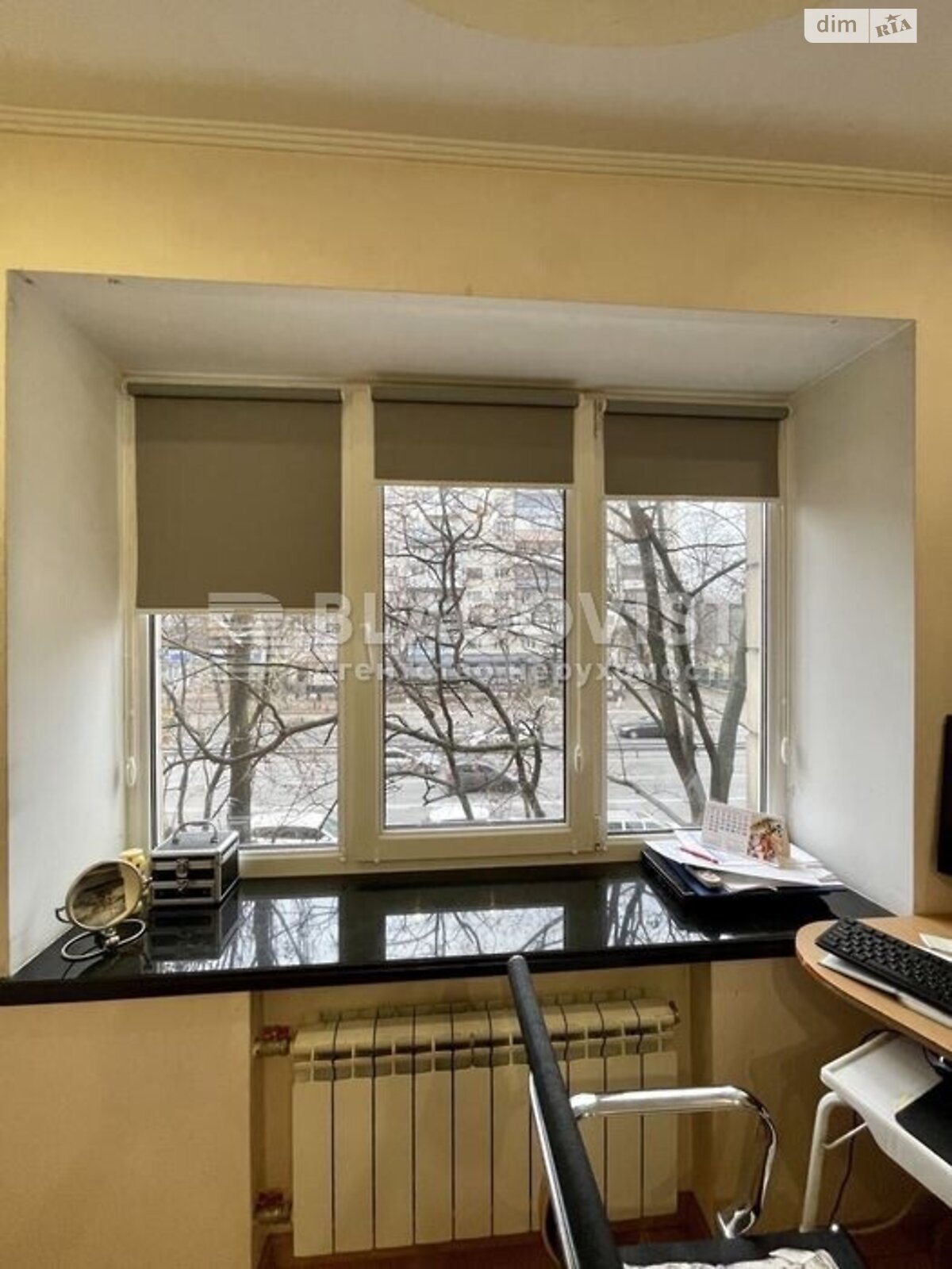 Продажа трехкомнатной квартиры в Киеве, на бул. Чоколовский 18, кв. 226, район Соломенский фото 1
