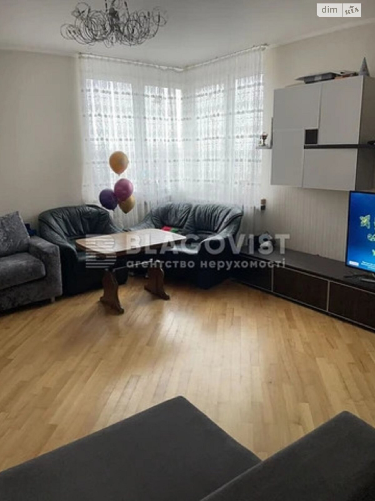 Продаж трикімнатної квартири в Києві, на бул. Чоколівський 42А, район Солом'янський фото 1 Продаж трикімнатної квартири в Києві, на бул. Чоколівський 42А, район Солом'янський фото 1