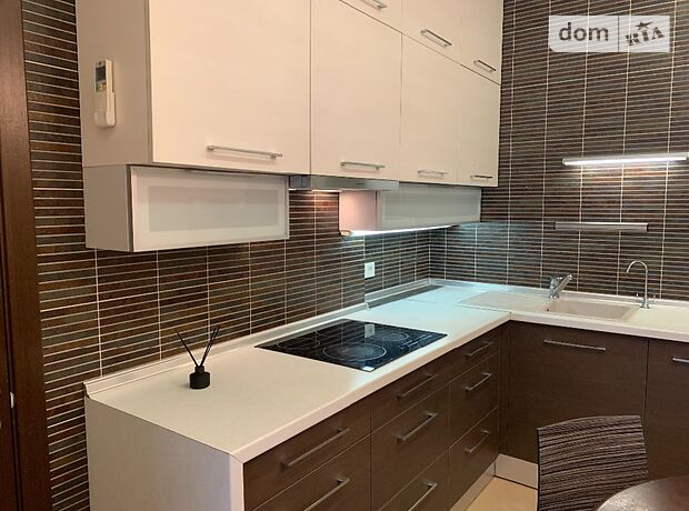 Продажа трехкомнатной квартиры в Киеве, на ул. Кудряшова 18 район Соломенский фото 1 Продажа трехкомнатной квартиры в Киеве, на ул. Кудряшова 18 район Соломенский фото 1
