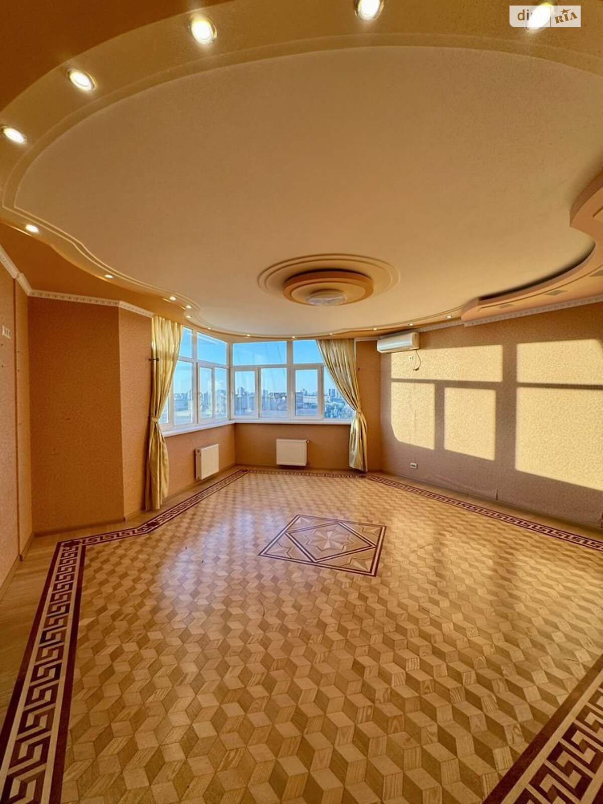 Продажа трехкомнатной квартиры в Киеве, на ул. Генерала Геннадия Воробьева 13Є, район Соломенский фото 1