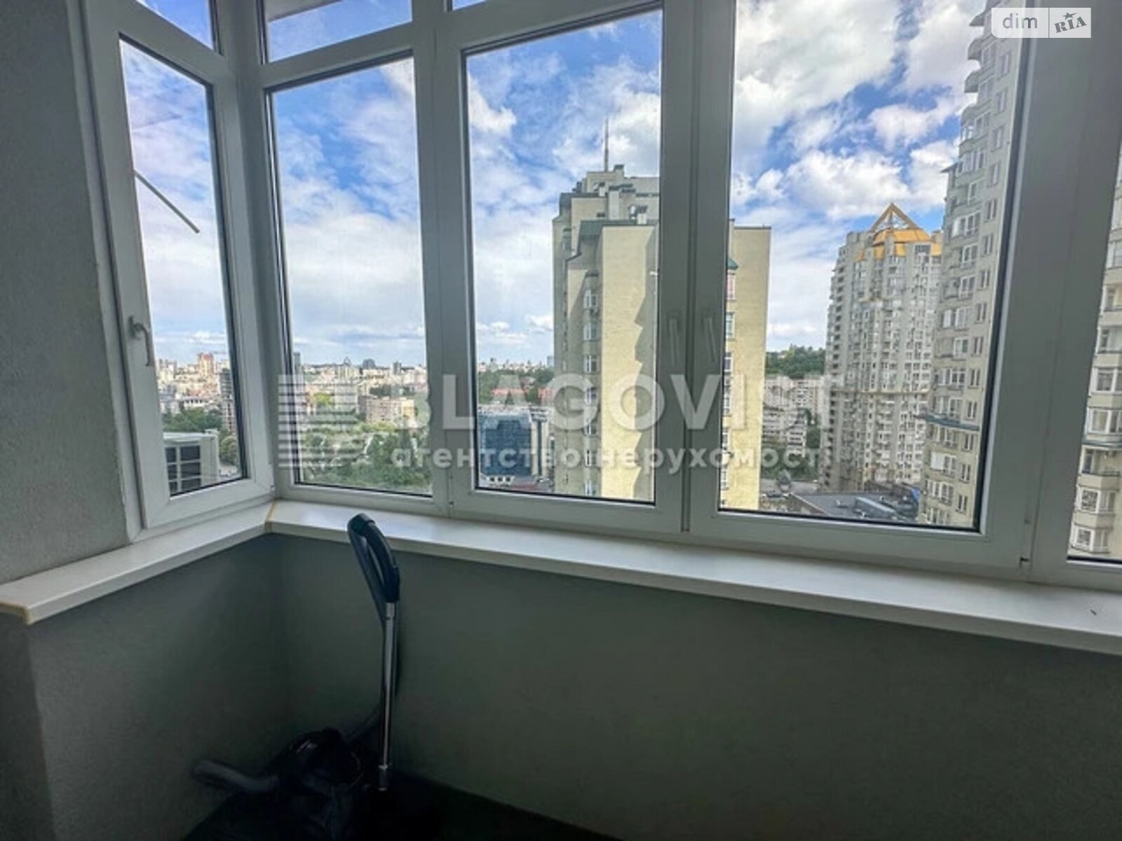 Продаж однокімнатної квартири в Києві, на вул. Генерала Шаповала 2, район Солом'янський фото 1 Продаж однокімнатної квартири в Києві, на вул. Генерала Шаповала 2, район Солом'янський фото 1