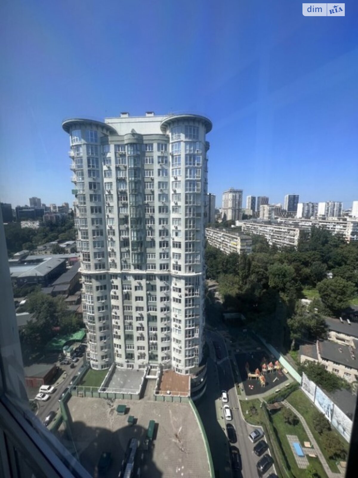 Продажа трехкомнатной квартиры в Киеве, на ул. Генерала Шаповала 2, район Соломенский фото 1