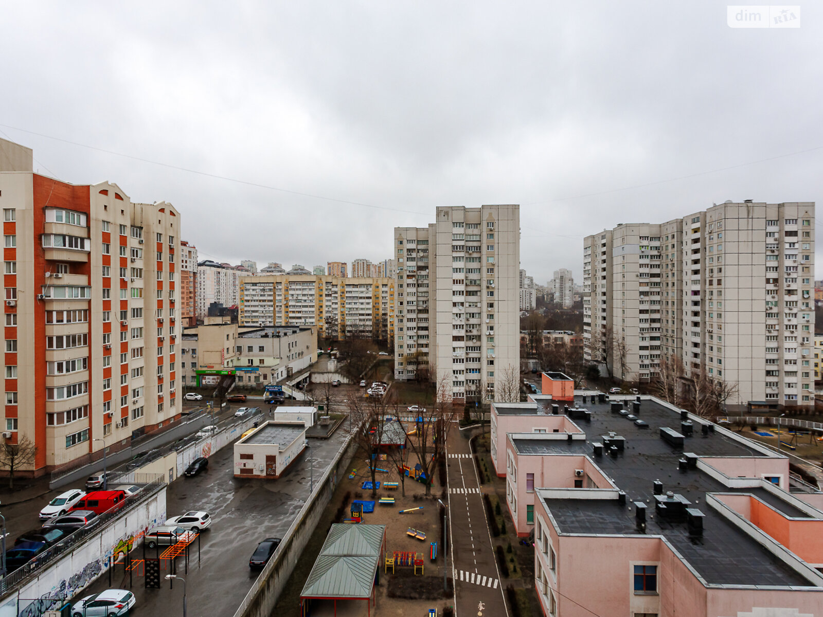 Продажа трехкомнатной квартиры в Киеве, на ул. Кадетский Гай, район Соломенский фото 1