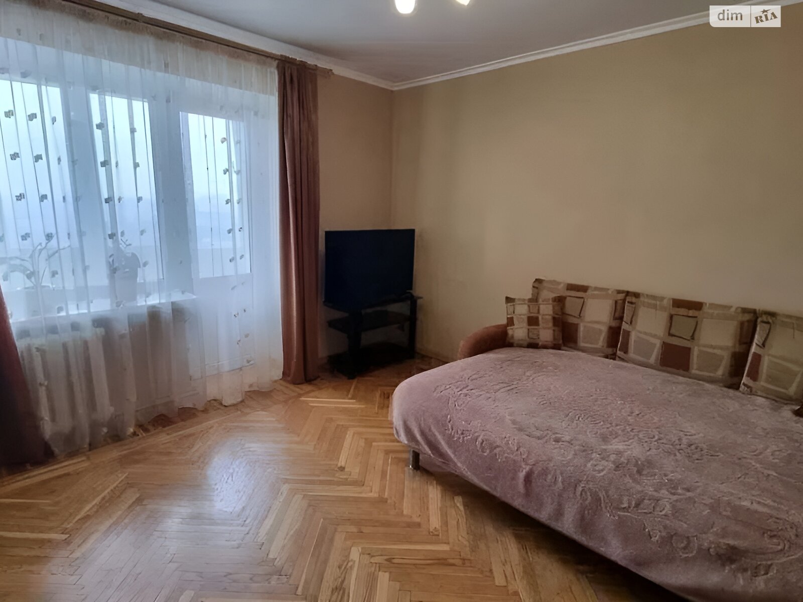 Продажа четырехкомнатной квартиры в Киеве, на ул. Карела Чапека 15, район Соломенский фото 1 Продажа четырехкомнатной квартиры в Киеве, на ул. Карела Чапека 15, район Соломенский фото 1