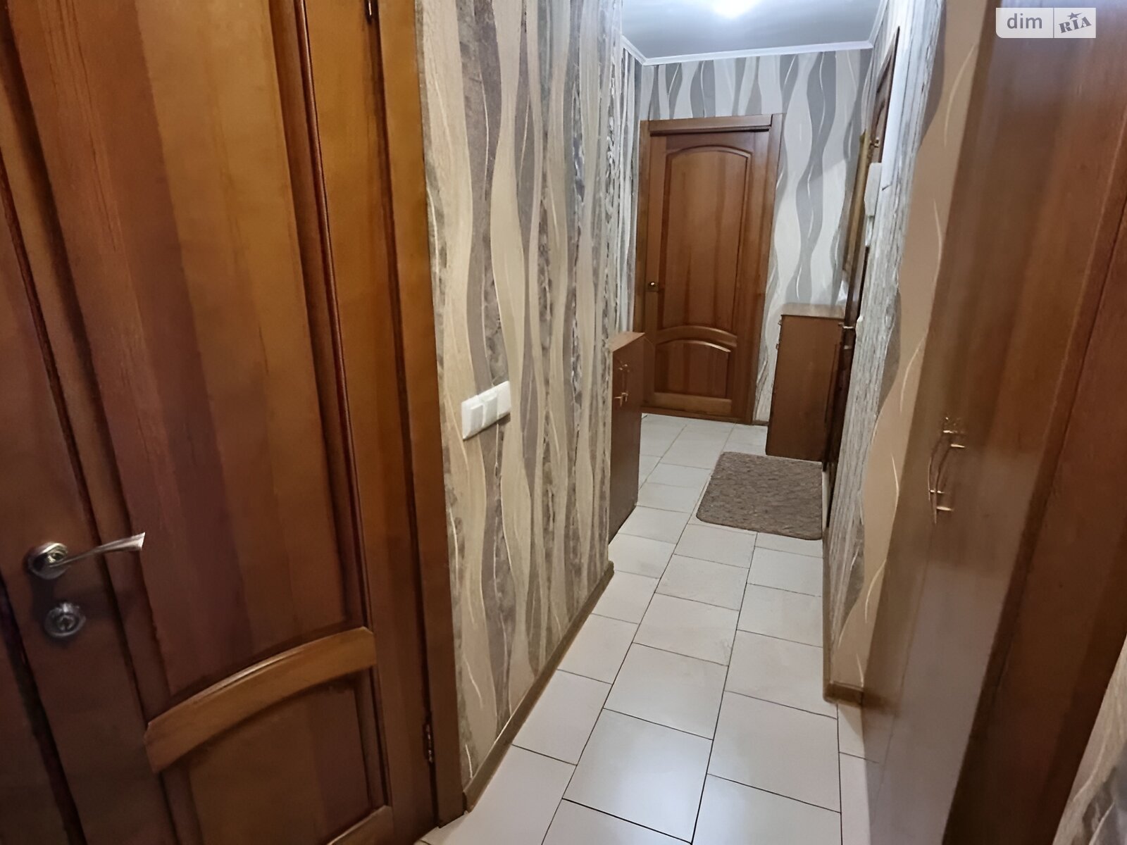 Продажа четырехкомнатной квартиры в Киеве, на ул. Карела Чапека 15, район Соломенский фото 1 Продажа четырехкомнатной квартиры в Киеве, на ул. Карела Чапека 15, район Соломенский фото 1