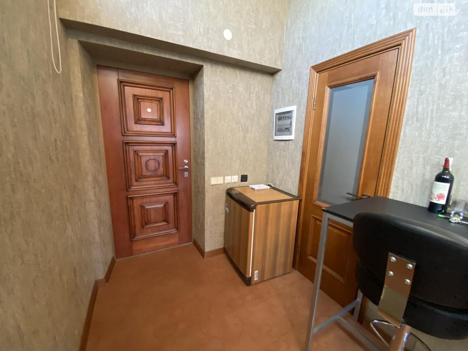 Продажа однокомнатной квартиры в Киеве, на ул. Клиническая, район Соломенский фото 1 Продажа однокомнатной квартиры в Киеве, на ул. Клиническая, район Соломенский фото 1