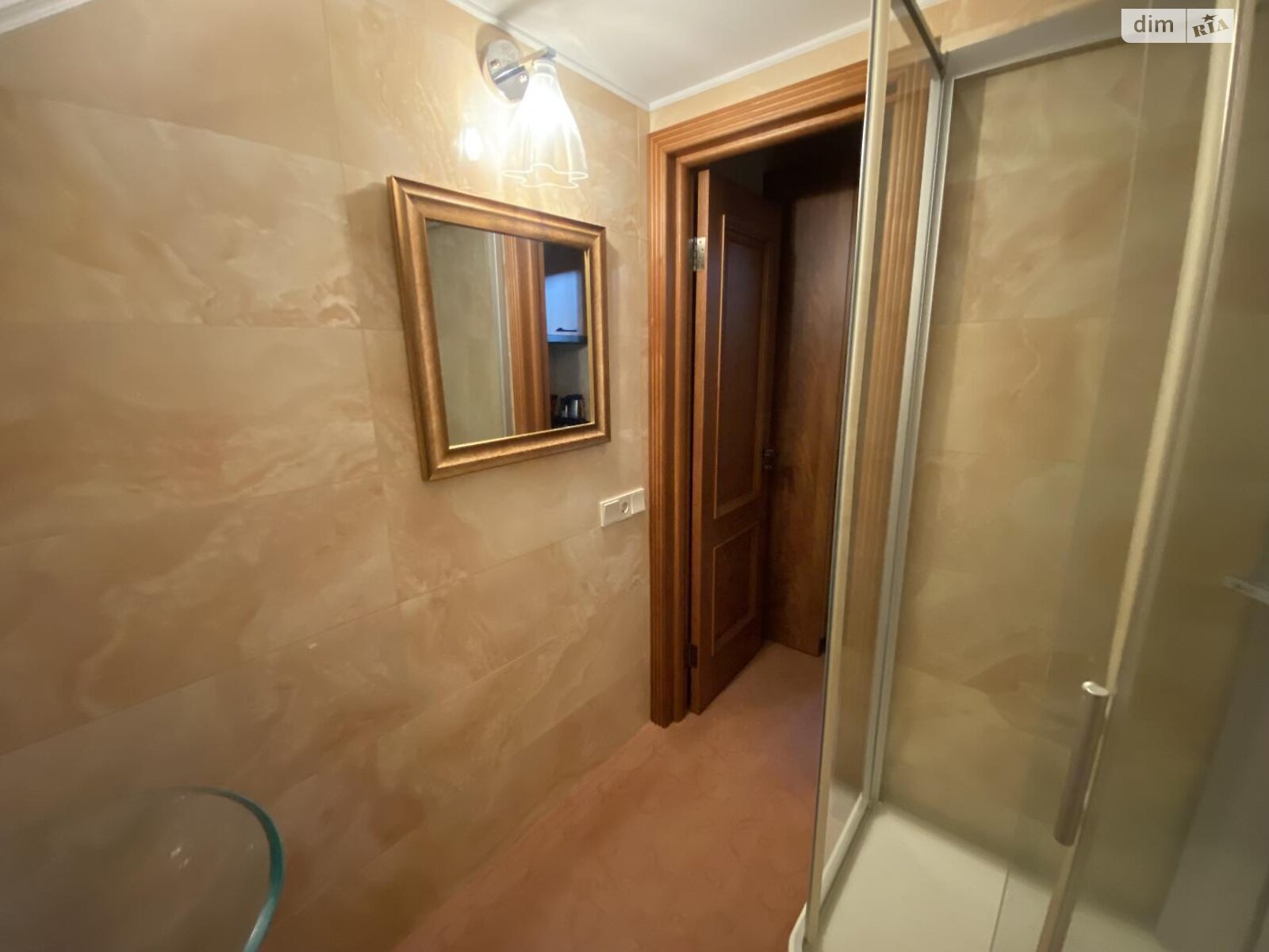 Продажа однокомнатной квартиры в Киеве, на ул. Клиническая, район Соломенский фото 1 Продажа однокомнатной квартиры в Киеве, на ул. Клиническая, район Соломенский фото 1