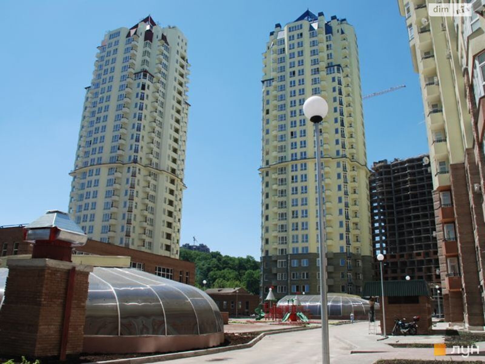 Продажа трехкомнатной квартиры в Киеве, на ул. Мокрая 20, район Соломенский фото 1