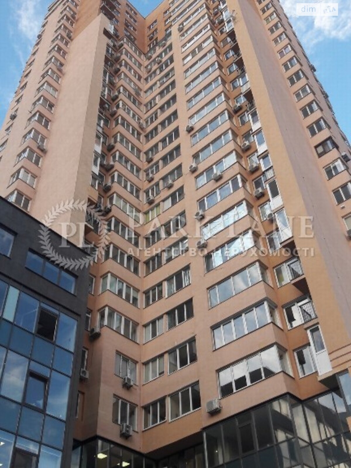 Продажа трехкомнатной квартиры в Киеве, на просп. Лобановского 6А, район Соломенский фото 1