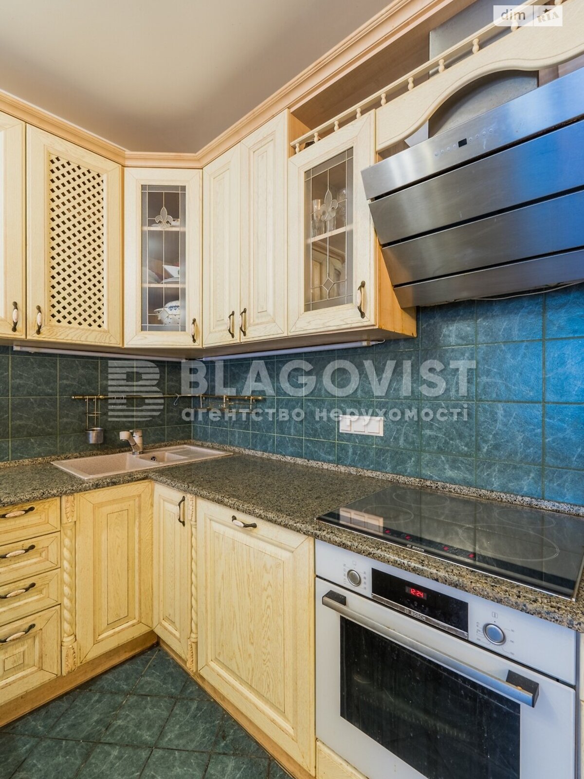 Продажа трехкомнатной квартиры в Киеве, на просп. Лобановського 9/1, район Соломенский фото 1 Продажа трехкомнатной квартиры в Киеве, на просп. Лобановського 9/1, район Соломенский фото 1